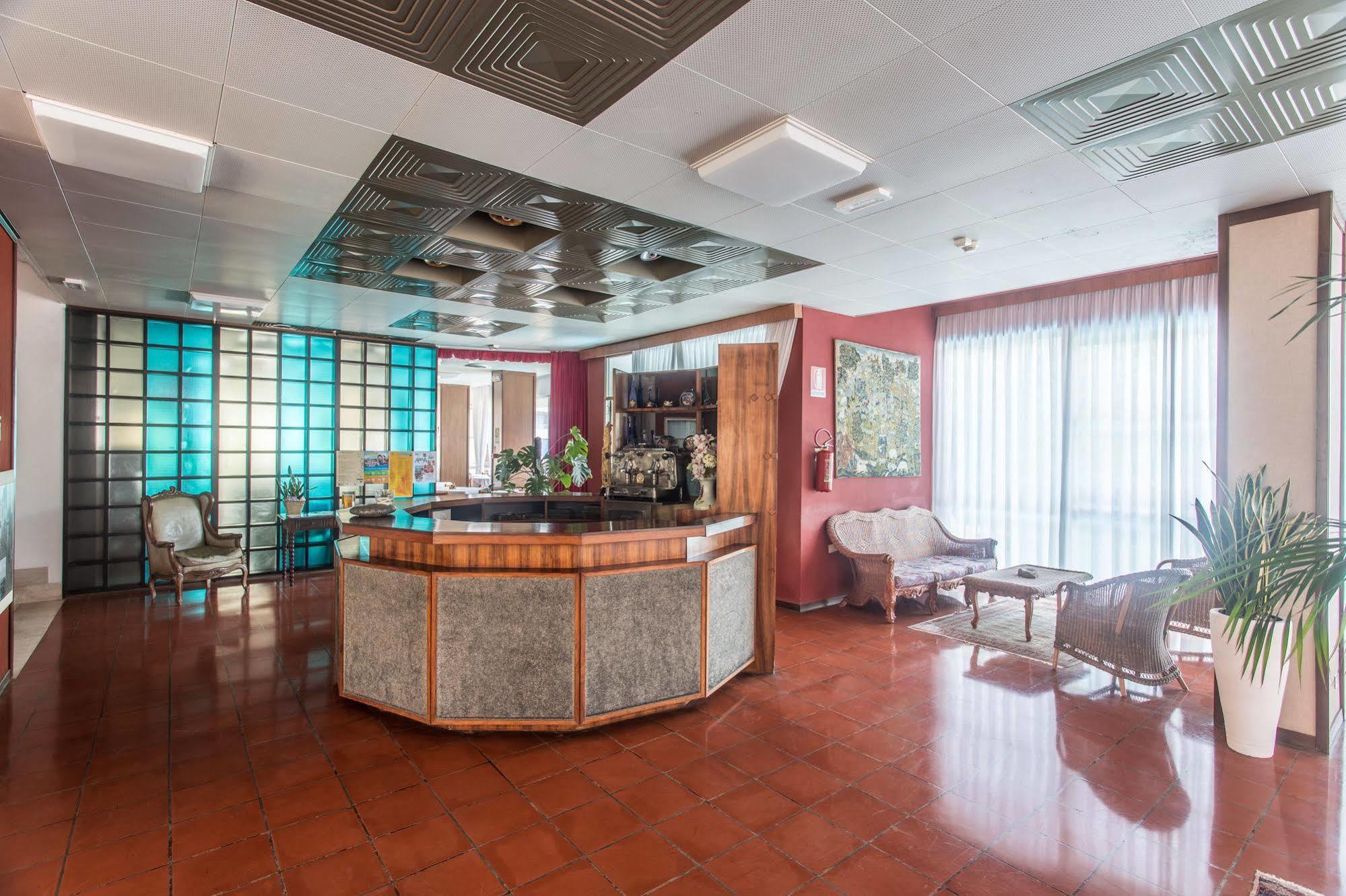 Hotel Gioiello 3*